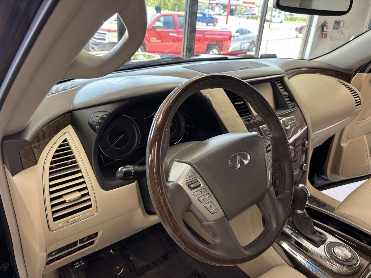 Used 2017 INFINITI QX80 2WD w/ Driver Assistance Package image 14