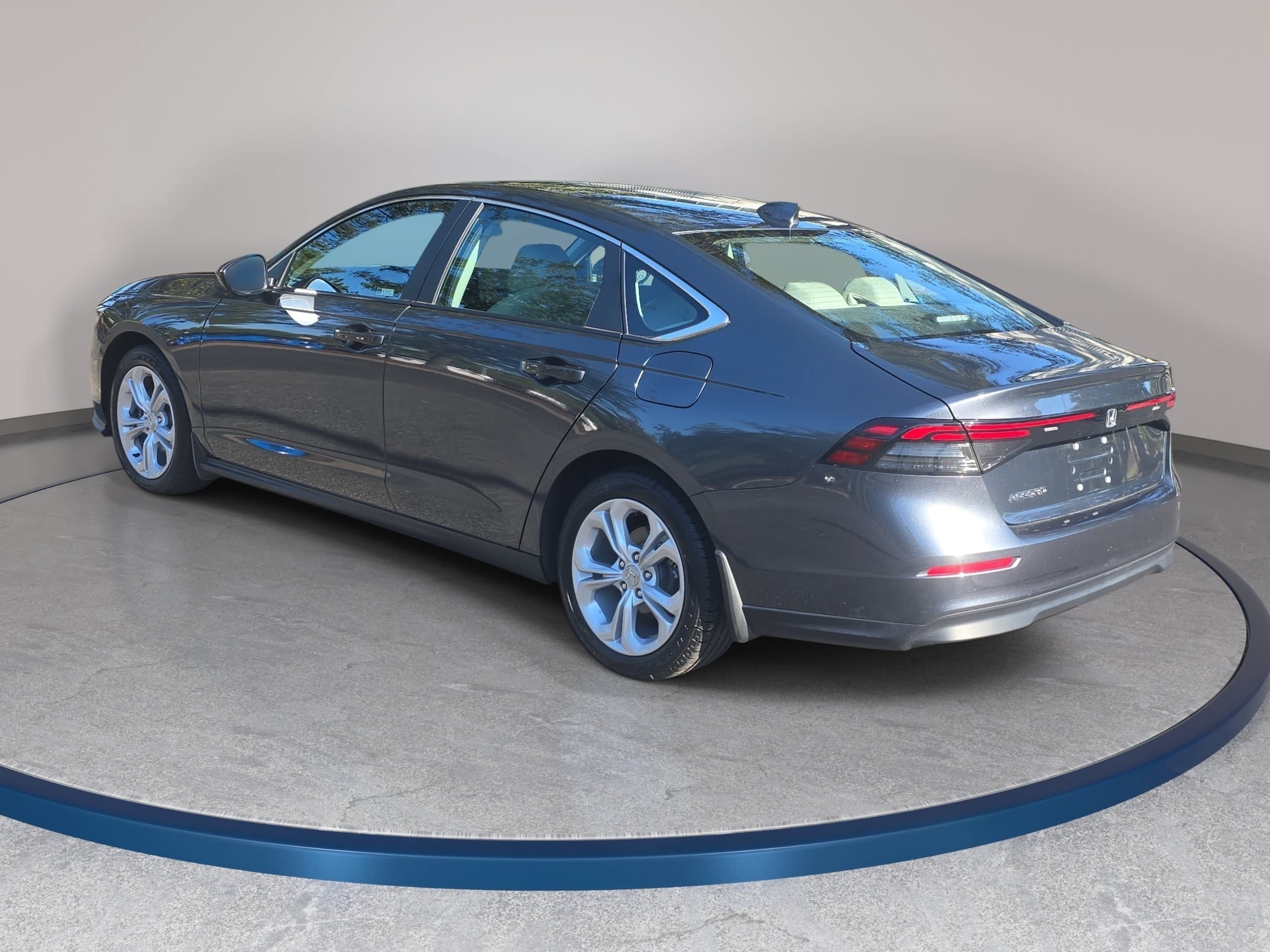 Used 2024 Honda Accord LX image 7