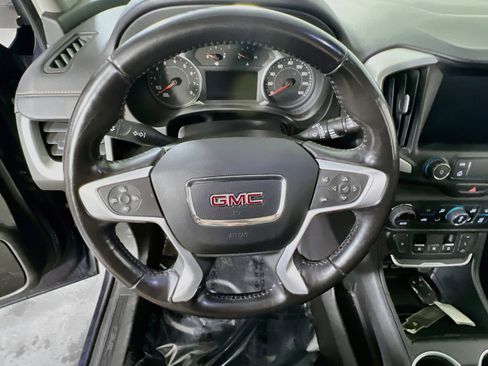 Used 2019 GMC Terrain SLE w/ Driver Convenience Package AWD/4WD image 11
