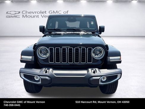 Used 2026 Jeep Wrangler Unlimited Sahara AWD/4WD image 9