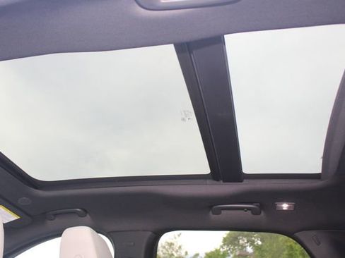 New 2026 Jaguar F-PACE R-Dynamic S image 23