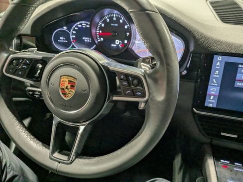 Used 2019 Porsche Cayenne AWD/4WD image 30