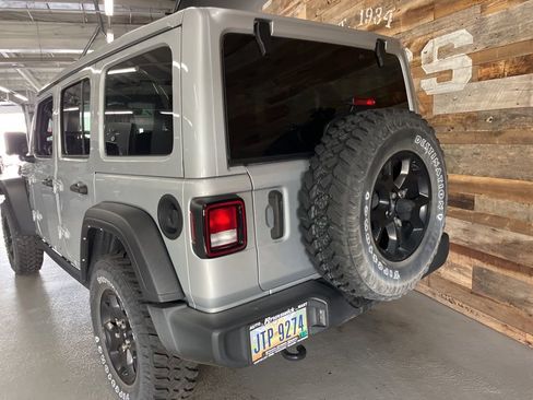 Used 2022 Jeep Wrangler Unlimited Sport image 13