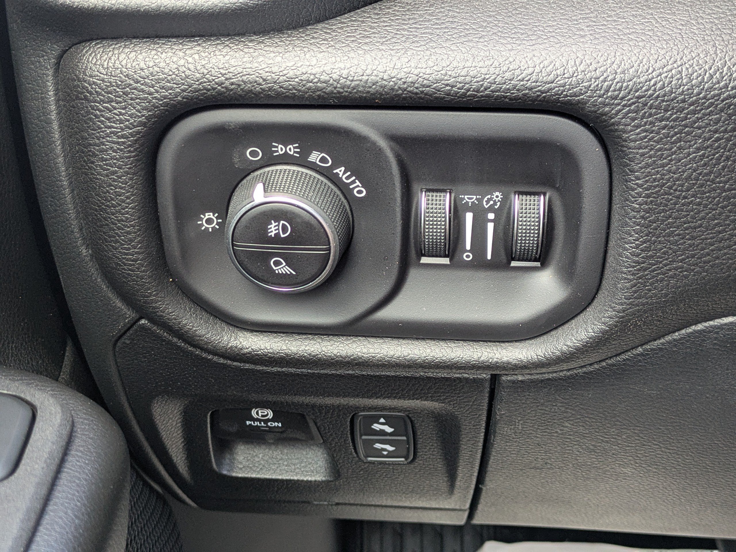 Used 2026 RAM 1500 Big Horn AWD/4WD image 21