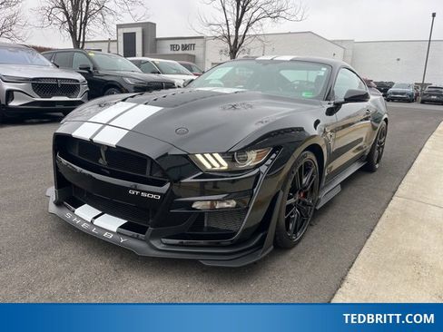 Used 2021 Ford Mustang Shelby GT500 w/ Technology Package image 3