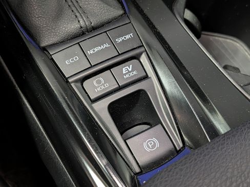 Certified 2025 Toyota Camry LE FWD image 30