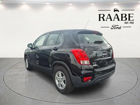 Used 2020 Chevrolet Trax LS FWD image 16