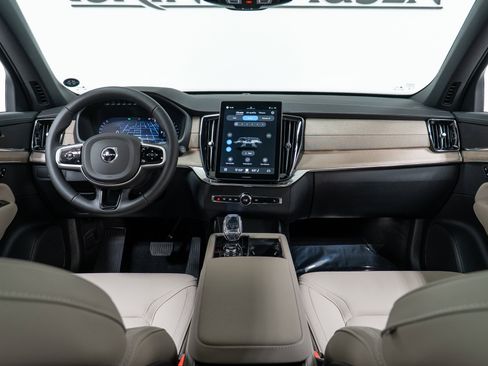 New 2026 Volvo XC90 B6 Plus w/ Protection Package image 15