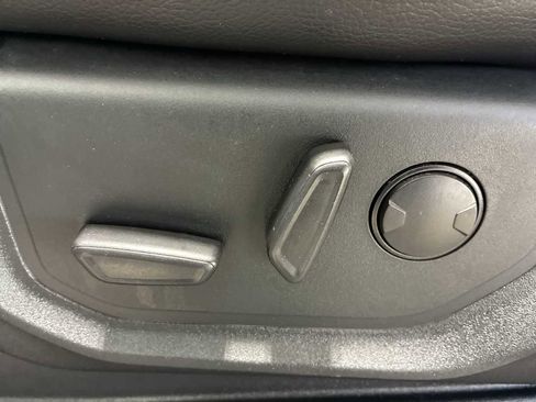 Used 2020 Ford F150 Lariat w/ Equipment Group 502A Luxury image 14