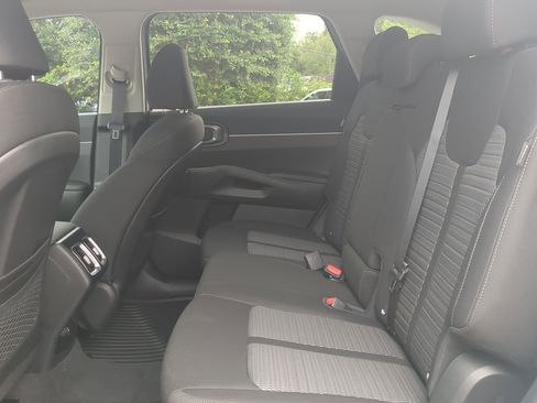 New 2026 Kia Sorento LX image 13