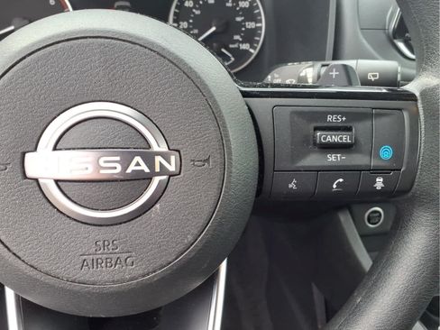 Used 2023 Nissan Rogue SV AWD/4WD image 29