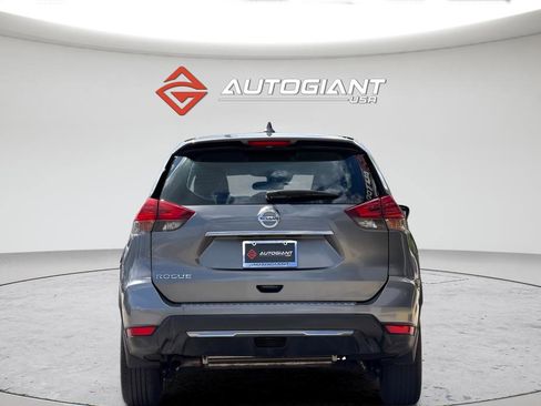 Used 2019 Nissan Rogue S FWD image 10