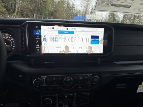 New 2026 Jeep Gladiator Mojave image 22