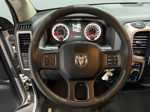 Used 2017 RAM 1500 Classic SLT AWD/4WD image 13