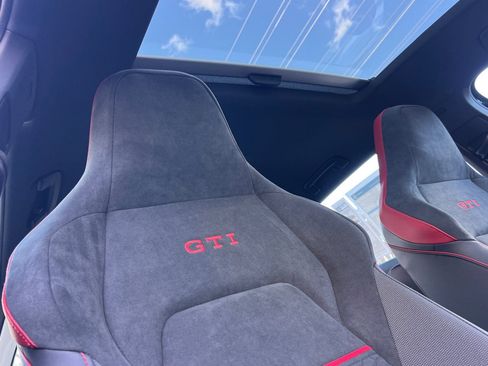 New 2026 Volkswagen GTI SE image 17