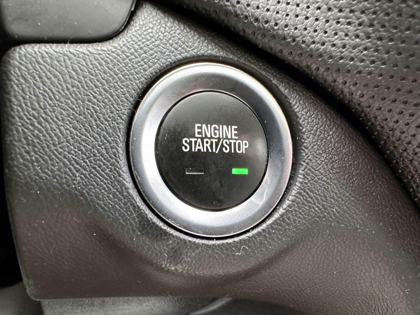 Used 2023 Chevrolet Equinox Premier AWD/4WD image 21