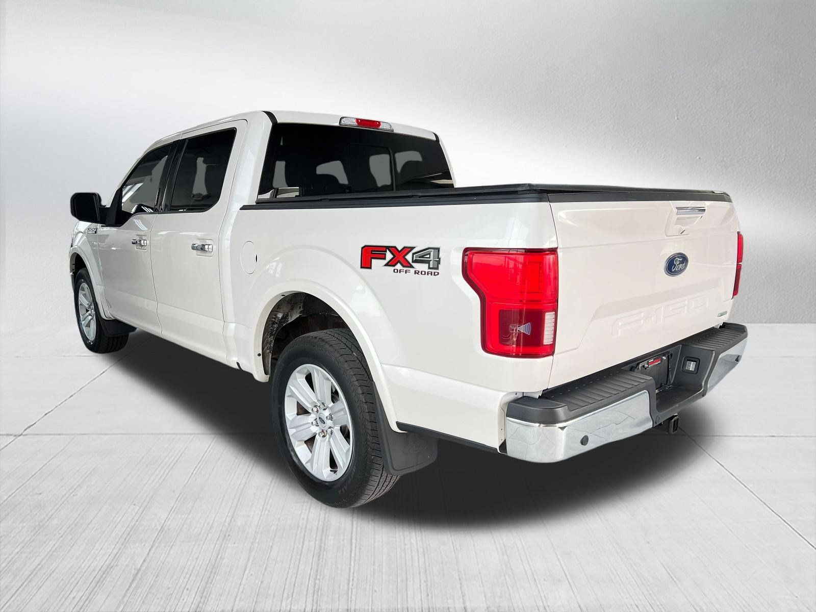 Used 2018 Ford F150 Lariat w/ Equipment Group 502A Luxury AWD/4WD image 6