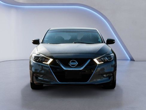 Used 2016 Nissan Maxima SR FWD image 2