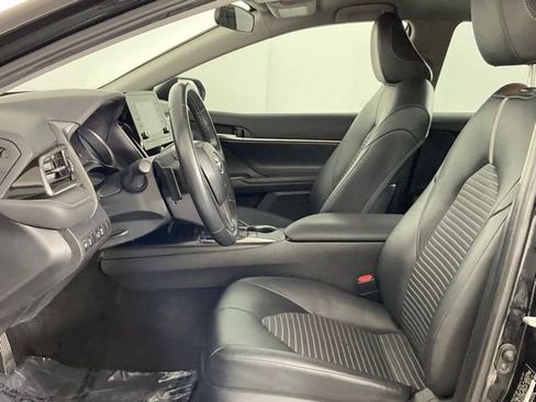 Used 2024 Toyota Camry SE FWD image 10