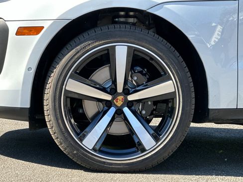 New 2026 Porsche Macan S AWD/4WD image 31