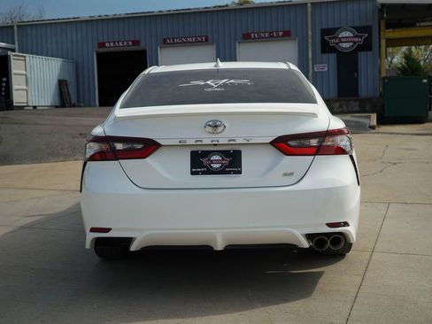 Used 2021 Toyota Camry SE image 13