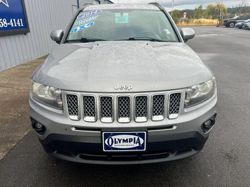 Used 2014 Jeep Compass Latitude AWD/4WD image 4