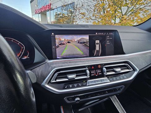 Used 2019 BMW X5 xDrive40i w/ Convenience Package image 16