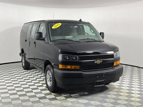 Used 2018 Chevrolet Express 2500 w/ Driver Convenience Package RWD image 3