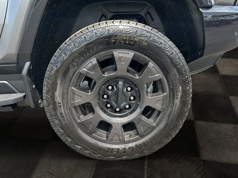New 2026 GMC Hummer EV 3X w/ Carbon Fiber Edition Package AWD/4WD image 11