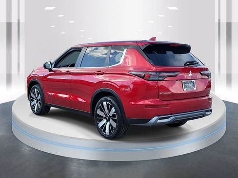 New 2026 Mitsubishi Outlander SE image 4