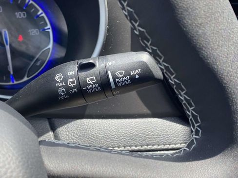 New 2027 Chrysler Pacifica Select FWD image 55