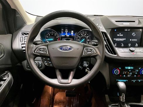 Used 2017 Ford Escape SE w/ Equipment Group 201A image 8