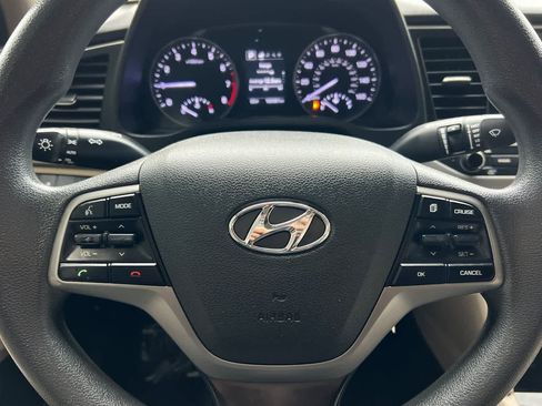 Used 2018 Hyundai Elantra SEL image 21