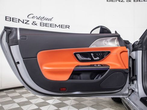 Used 2022 Mercedes-Benz SL 63 AMG 4MATIC image 17