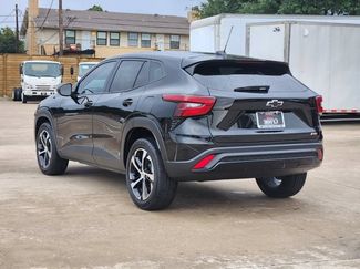 Used 2024 Chevrolet Trax RS w/ Driver Confidence Package FWD video 3