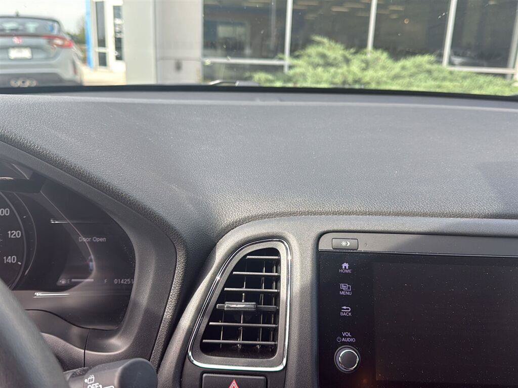 Used 2022 Honda HR-V EX image 4