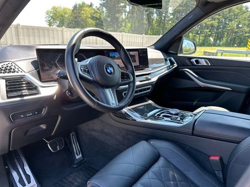 Certified 2024 BMW X7 xDrive40i w/ M Sport Package AWD/4WD image 15