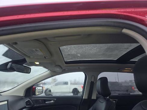 Used 2022 Ford Edge SEL w/ Convenience Package image 9