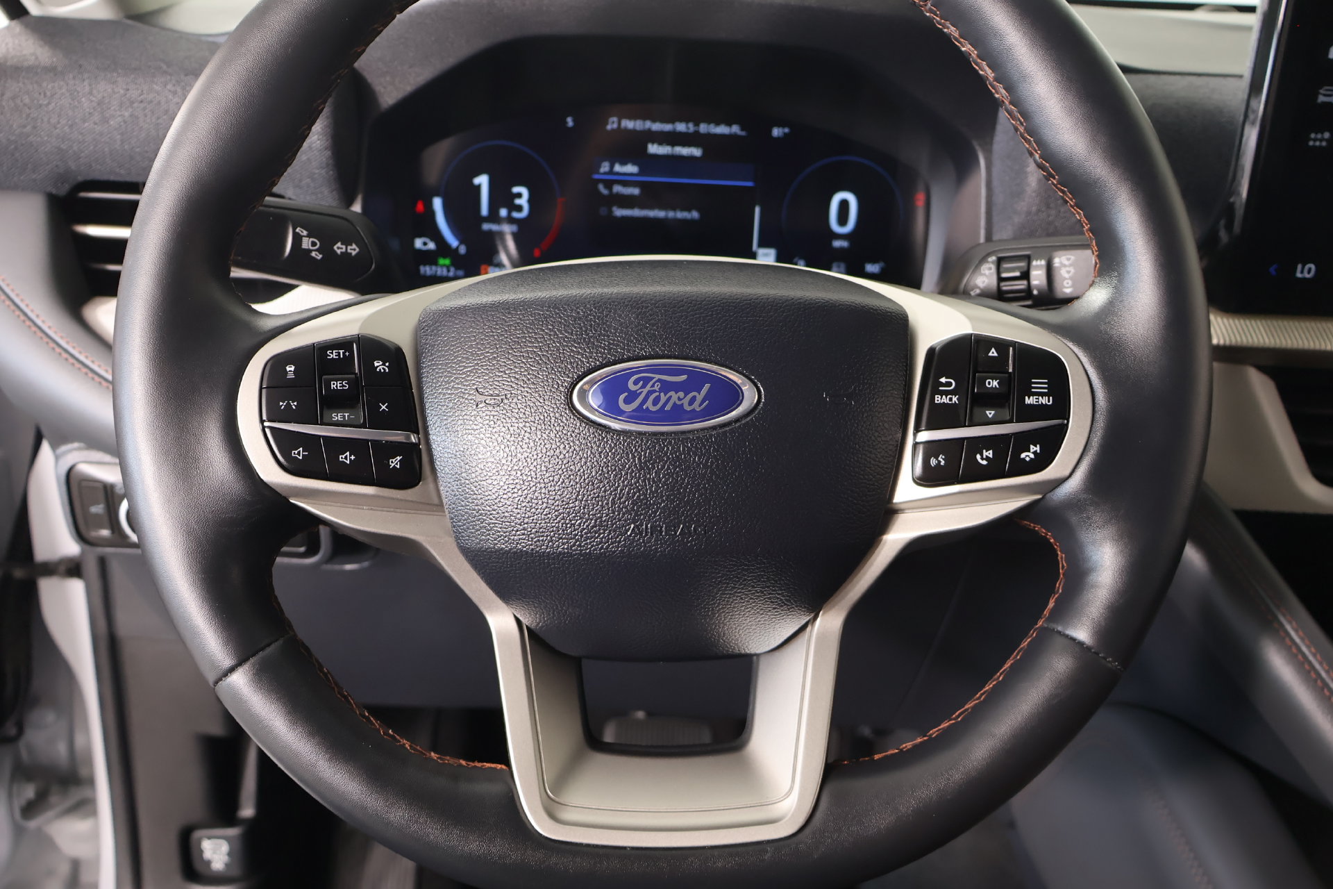 Used 2025 Ford Explorer Active w/ Active Comfort Package AWD/4WD image 3