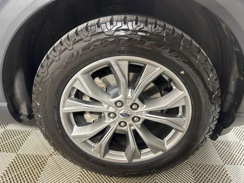 Certified 2021 Ford Explorer XLT w/ Equipment Group 202A image 28