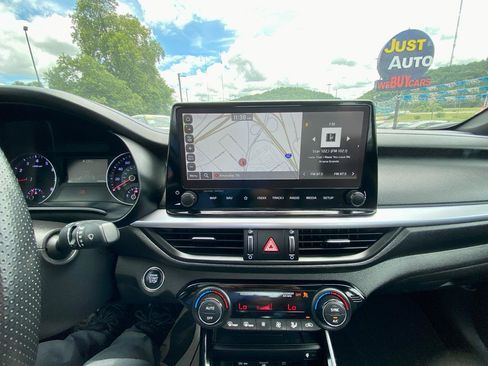 Used 2022 Kia Forte GT FWD image 20