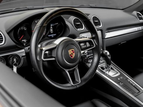 Used 2019 Porsche 718 Cayman S RWD image 19