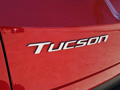 Used 2023 Hyundai Tucson Limited AWD/4WD image 12