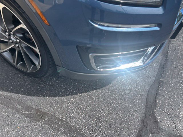 Used 2019 Lincoln Nautilus Reserve w/ Driver Assistance Package FWD image 3
