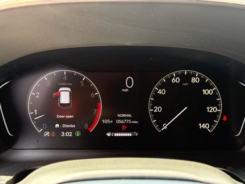 Certified 2024 Honda Pilot Touring image 16