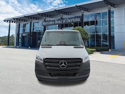 Used 2026 Mercedes-Benz Sprinter 2500 image 9