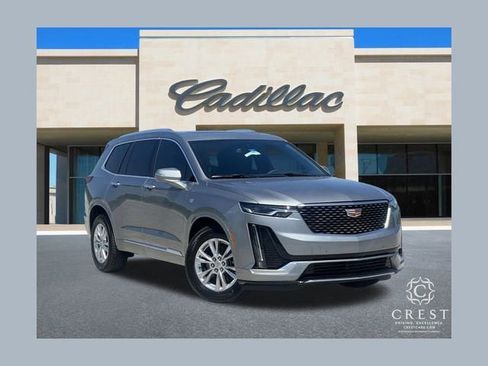 New 2025 Cadillac XT6 Luxury image 1