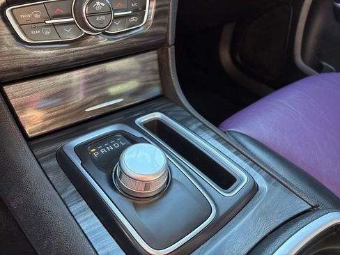 Used 2021 Chrysler 300 Touring w/ Sport Appearance Package image 18