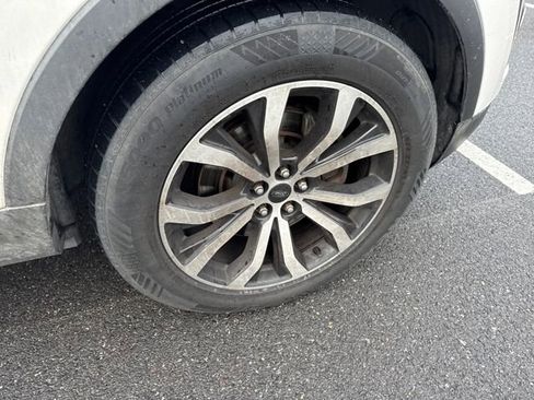 Used 2017 Ford Explorer Sport w/ Equipment Group 401A image 11