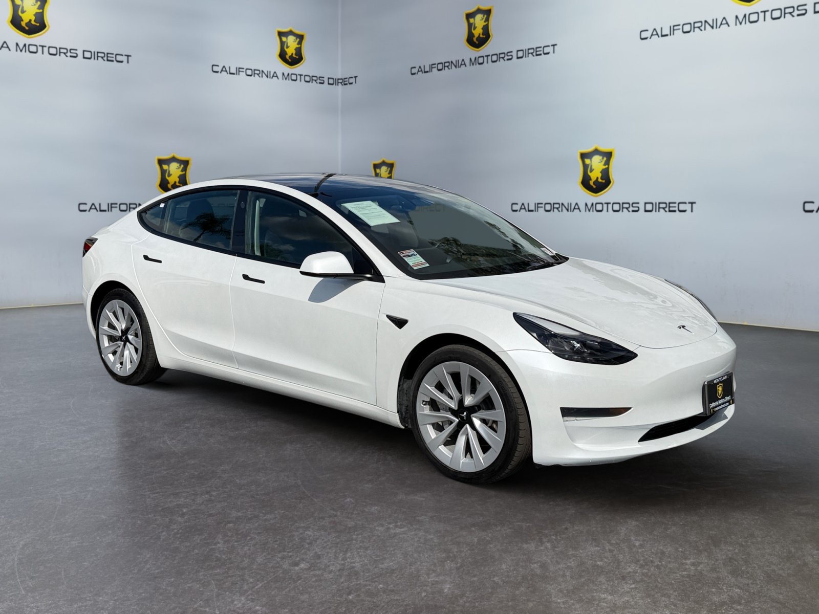 Used 2023 Tesla Model 3 Standard Range RWD image 7